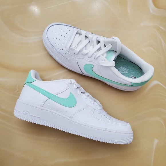 Nike Air Force 1 - Picture 3 of 10